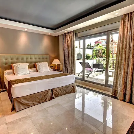 Artplatinum & Aparthotel