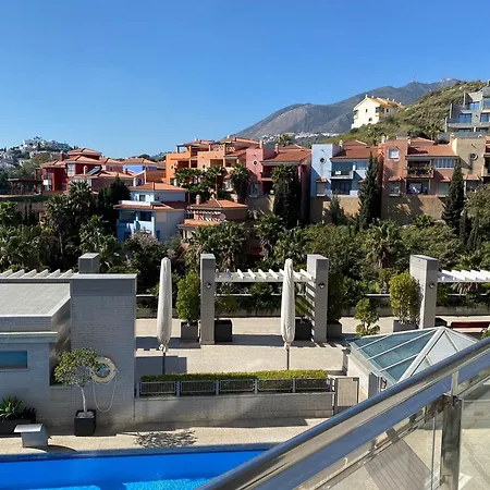 Artplatinum & 4* Benalmádena